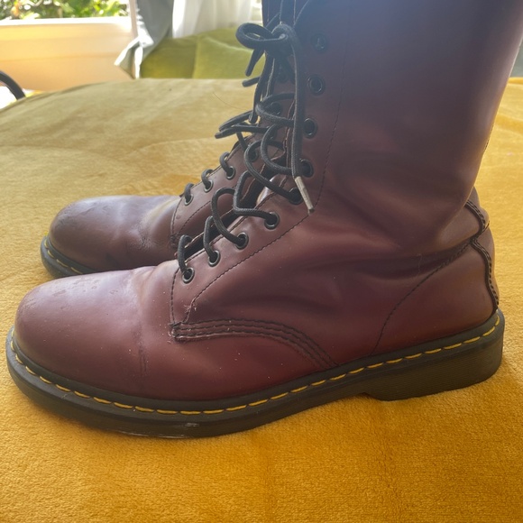 Doc Martens 1490 Cherry Red - Picture 7 of 9